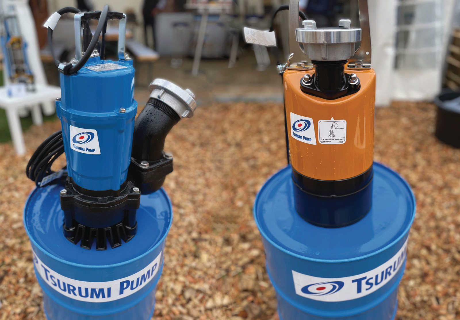 Der Aussteller Tsurumi zeigt nicht nur neue Pumpen wie die Universalpumpe HS3.75SL und den Flachsauger LSC2.75S, sondern informiert auch Anwender, was beim Einsatz von Schmutzwasserpumpen zu beachten ist.