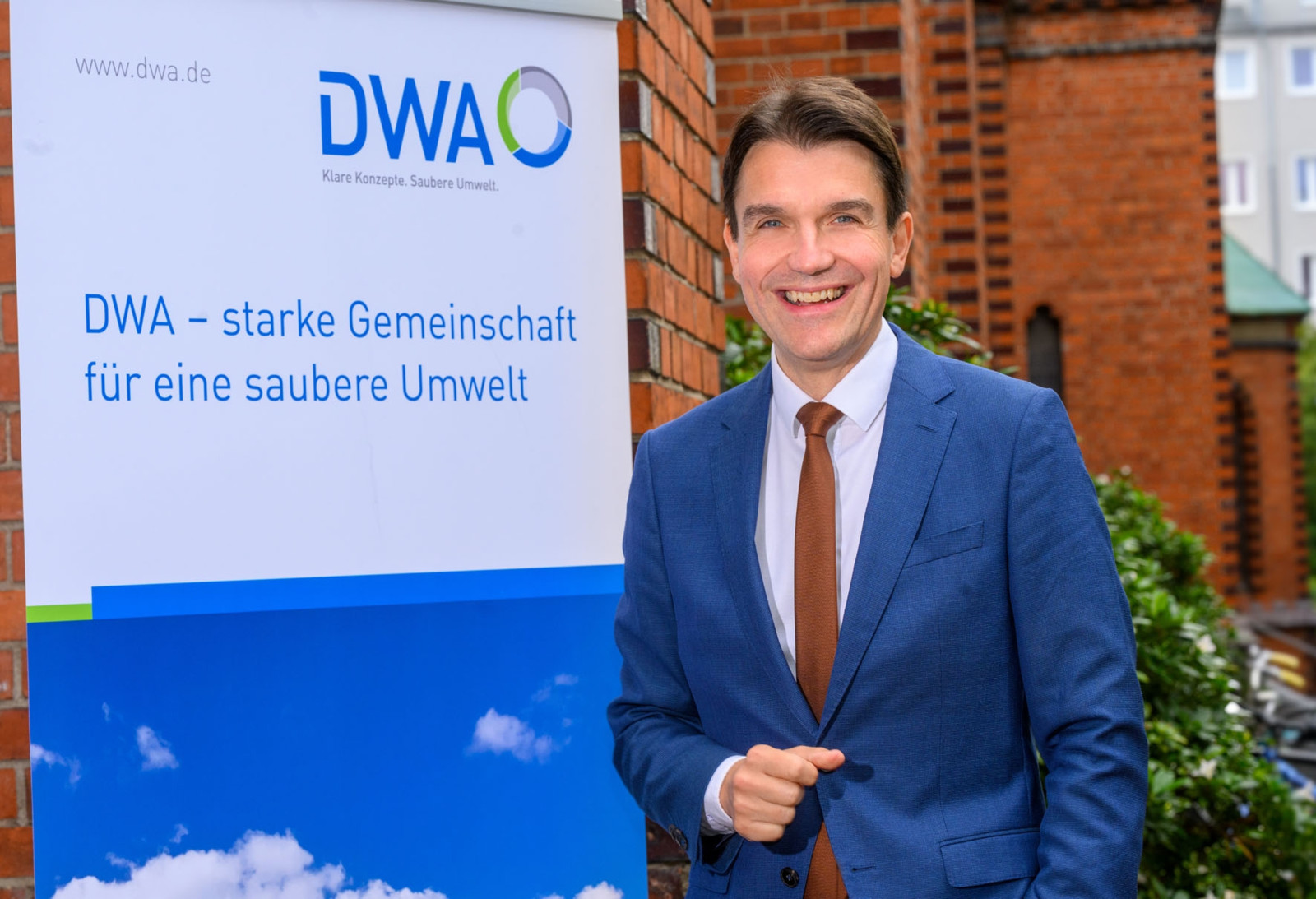 Die Mitgliederversammlung der DWA hat am 27. September Prof. Dr. Uli Paetzel für eine weitere Amtszeit zum Präsidenten der Deutschen Vereinigung für Wasserwirtschaft, Abwasser und Abfall e. V. (DWA) gewählt. 