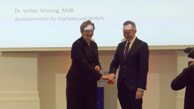 Bundesbauministerin Klara Geywitz hat heute gemeinsam mit Bundesdigitalminister Volker Wissing das Portal für Building-Information-Modeling (BIM) freigeschaltet.