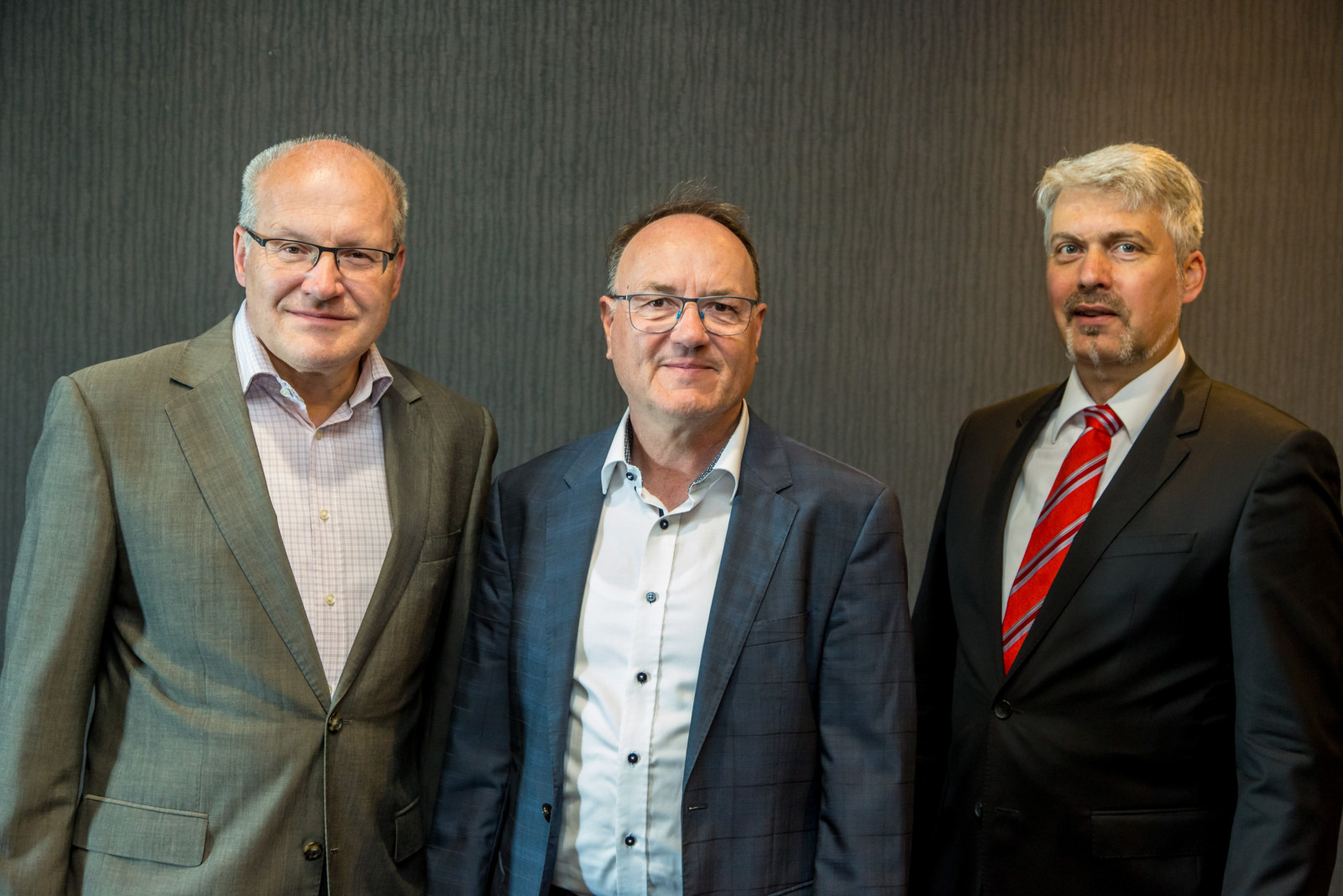 v.l.n.r.: Bert Vulpius, Dr.-Ing. Steffen Wiedenfeld und Dr.-Ing. Stefan Seyffert