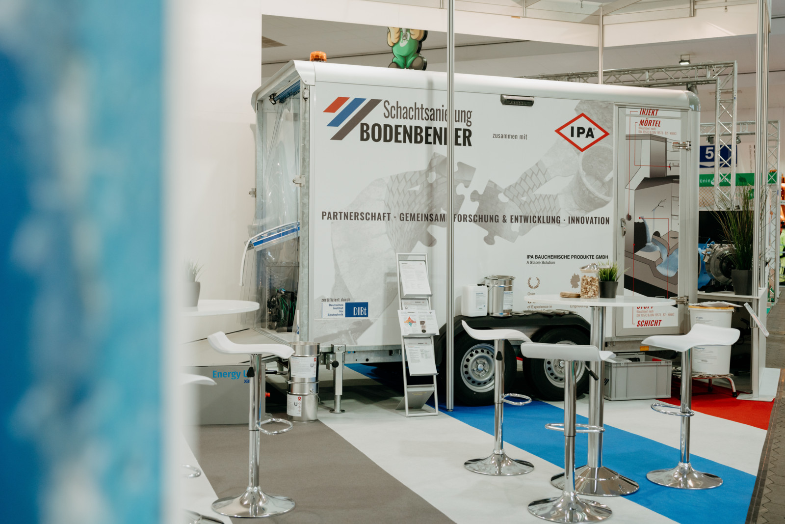 Auf der Ro-Ka-Tech in Kassel, der Fachmesse für den Bereich der unterirdischen Abwasserinfrastruktur, traten im Mai die Unternehmen Bodenbender GmbH und IPA Bauchemische Produkte GmbH bereits gemeinsam auf. 