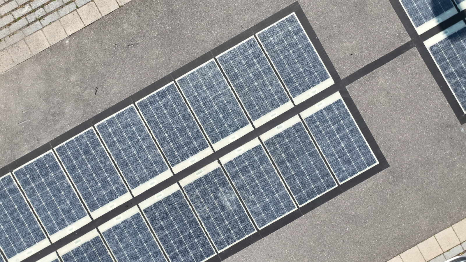 Solarstraßen ermöglichen die dezentrale Produktion von Strom auf vielen Flächen